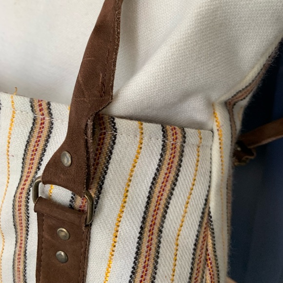 Sutisana Wool Striped Tote Bag - Picture 9 of 12